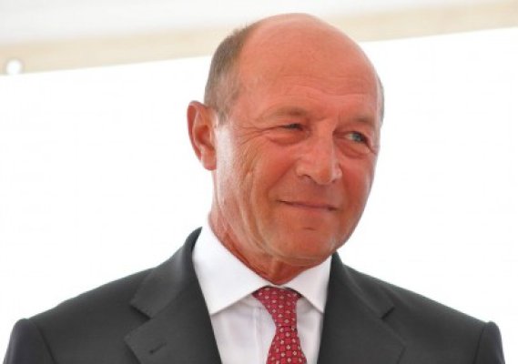 Băsescu: I-am propus lui Blaga o fuziune a PDL cu PMP